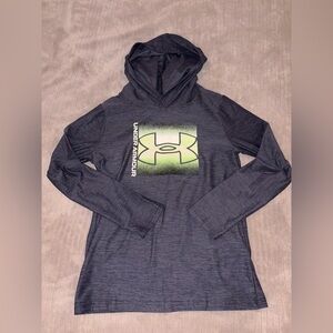 Boys Medium UnderArmour Long Sleeve hooded shirt